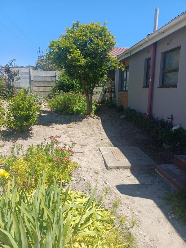 3 Bedroom Property for Sale in Pineview Western Cape